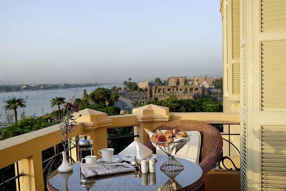 Pavillon Winter Luxor Hotell