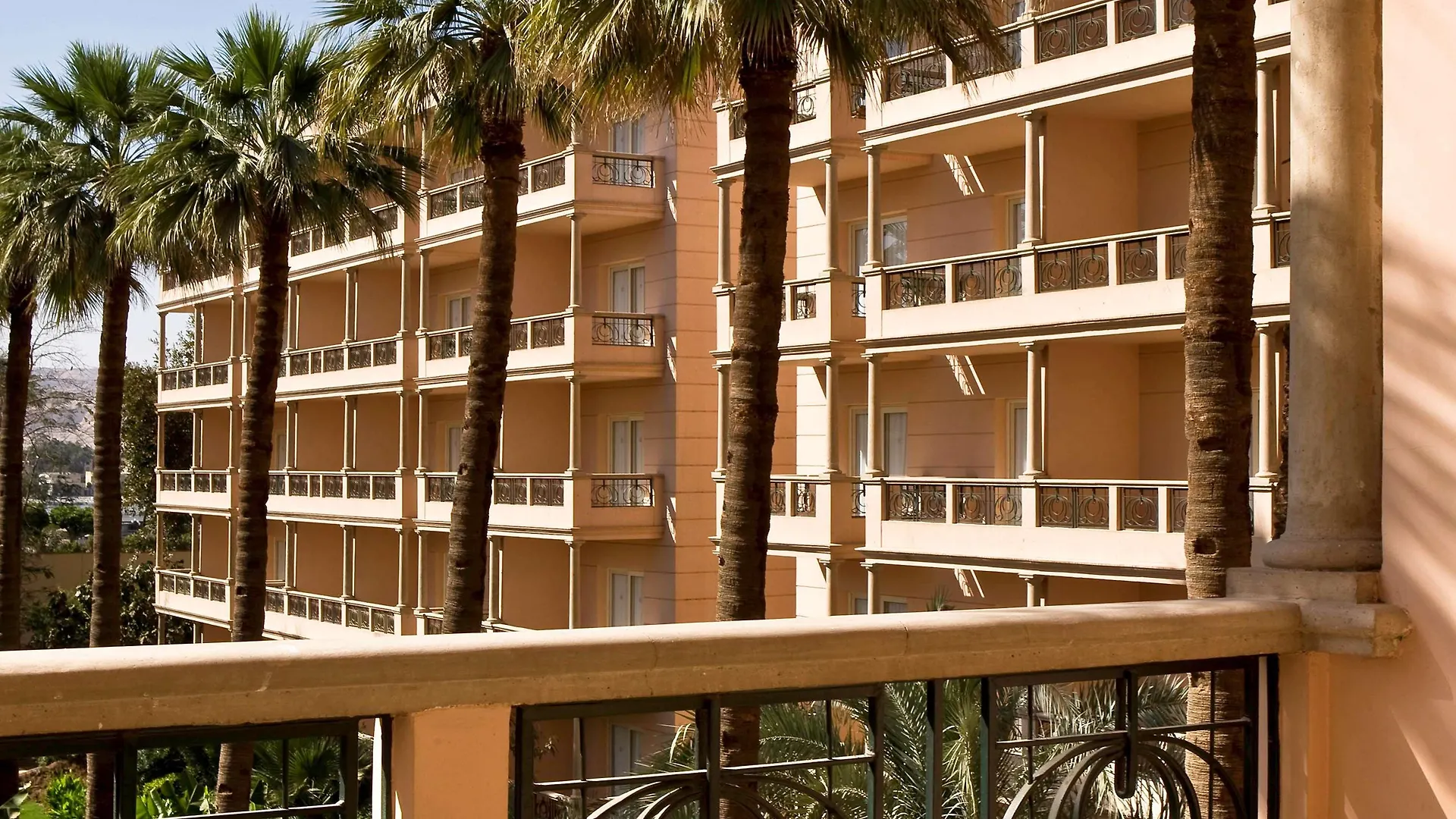 Pavillon Winter Luxor Hotel