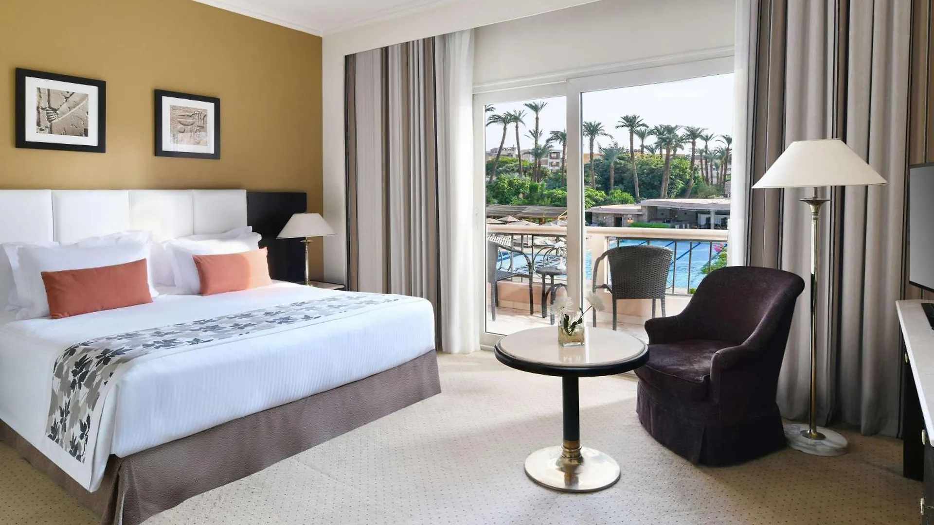 Pavillon Winter Luxor Hotel 5*,