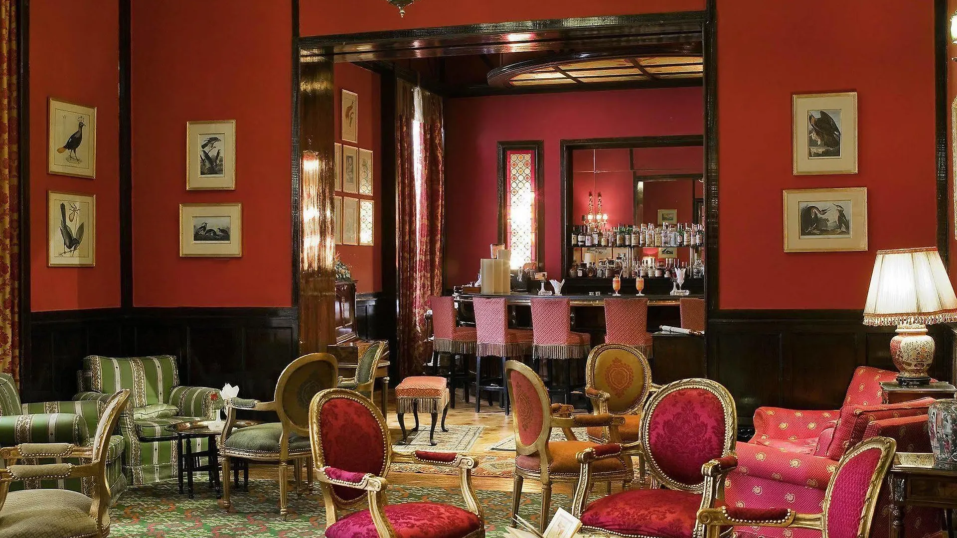 Pavillon Winter Luxor Hotell
