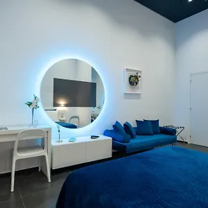 Skyhouse Chiatamone 2* Napoli